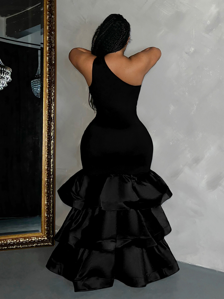 Veslaya Dress Ukuran Plus Asimetris Ruffle Hem Tiered Layer Plain Pesta - Hitam - View 2