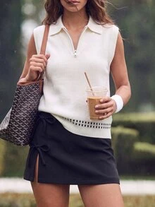 CourtClass CourtClass Sweater Minimalis Kasual Tanpa Lengan dengan Resleting Setengah untuk Wanita - Putih - View 1