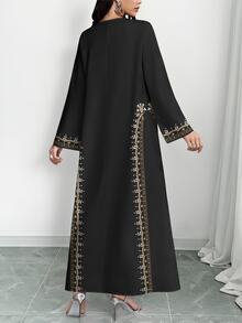 SHEIN Najma [印花設計] 女款花卉仿珍珠印花V領長袖優雅端莊正式大尺碼阿拉伯風夏季黑色金飾Abaya長袍 - 彩色 - 查看 3