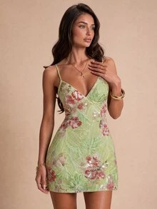 SHEIN Glamour Women Light Green Floral Spaghetti Strap Deep V Neck Ruffle Hem Sleeveless Fitted Mini Dress Coquette Summer Wedding Night Out Party Cocktail Sexy - Green - View 5