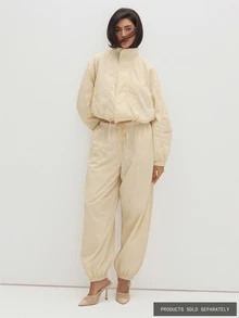 MUSEYN Beige Balloon Ruched Elastic Waistband Pants Statement Fashion-Forward Everyday Office Sports Summer New Season Capsule Wardrobe Casual - Apricot - View 1