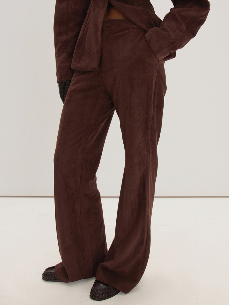 MUSEYN Brown Suede Flare Trousers Timeless Date Night Tailored Office New Season Fall - Olive Green - View 3