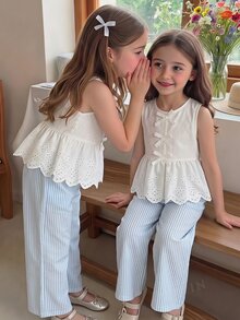 Elladie kids 女童夏季兩件套藍色無袖上衣 + 寬腿褲套裝，女童夏季必備！穿著清爽，適合兒童細嫩肌膚。無袖圓領上衣簡約優雅，下擺鏤空刺繡設計，展現甜美優雅；寬腿褲版型寬鬆飄逸，一套可應對日常上學、公園玩耍等多種場景 - 彩色 - 查看 2