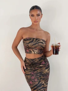 Sirith Women's All-Over Print Bandeau Top And Floral Print Skirt 2 Pieces Set - Multicolor - View 5