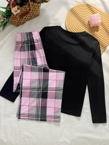 SHEIN Tween女孩睡衣套裝，新款67號蝴蝶結印花熱轉印針織黑色長袖上衣搭配滿版格紋長褲居家服，3款隨機發貨1件 - 粉色 - 查看 2