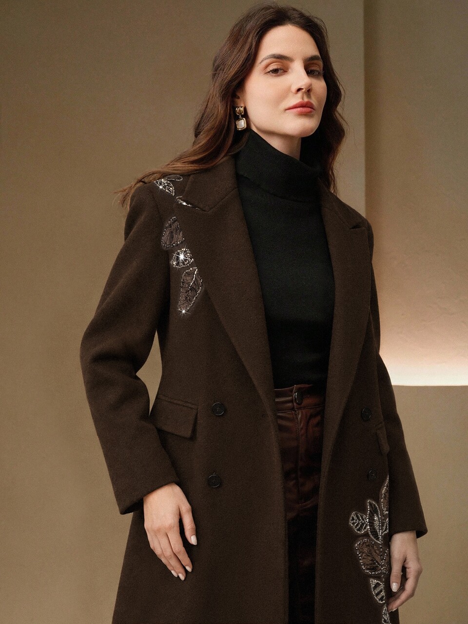 Women's Autumn/Winter New Elegant Overcoat, Long Waist-Cinching Tie-Waist Design With 3D Leaf Applique And Rhinestones, Blazer Collar Wool Jacket, Suitable For Commuting, Dating And Vacation