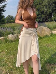 SHEIN MOD Atasan Tank Top Rajut Wanita 1 Potong Warna Cokelat Polos dengan Leher V Dalam, Model Halter, Tanpa Punggung, Bertali, Hiasan Manik-manik, Tali Serut, Potongan Pendek, Gaya Boho Manis untuk Pesta Natal dan Musim Gugur - Coklat - View 8