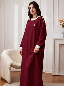 Modelyn Gaun Sweatshirt Kasual Lengan Panjang Leher Bulat Bahu Longgar Motif Ksatria untuk Wanita - MultiWarna - View 6