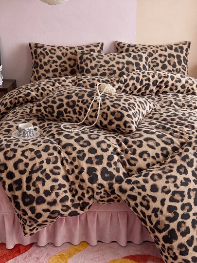 2/3pcs Brown Leopard Print Bedding Set, Soft And Breathable, Wrinkle-Resistant, Improves Sleep Quality, Luxury Hotel Style, Gift For Parents And Friends, Double-Sided Dual-Color Quilted Duvet Cover*1, Pillowcase*1/2, Size Options: Extra Large, Large, Standard Double, Single