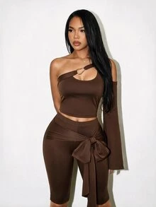 Zolique Autumn New Elegant Sexy Party Night Out Hollow One-Shoulder Bell-Sleeved Cropped Top And Side-Tie Cropped Pants Two Pieces Set, Dark Brown Slim-Fitting - Brown - View 9