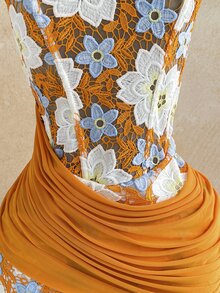 Soleia 女款性感熱帶度假風無肩帶蕾絲紋理垂墜網紗抓褶胸衣迷你洋裝，海灘外訪夜店夏季橘色與白色，甜美少女風 - 橘色 - 查看 5