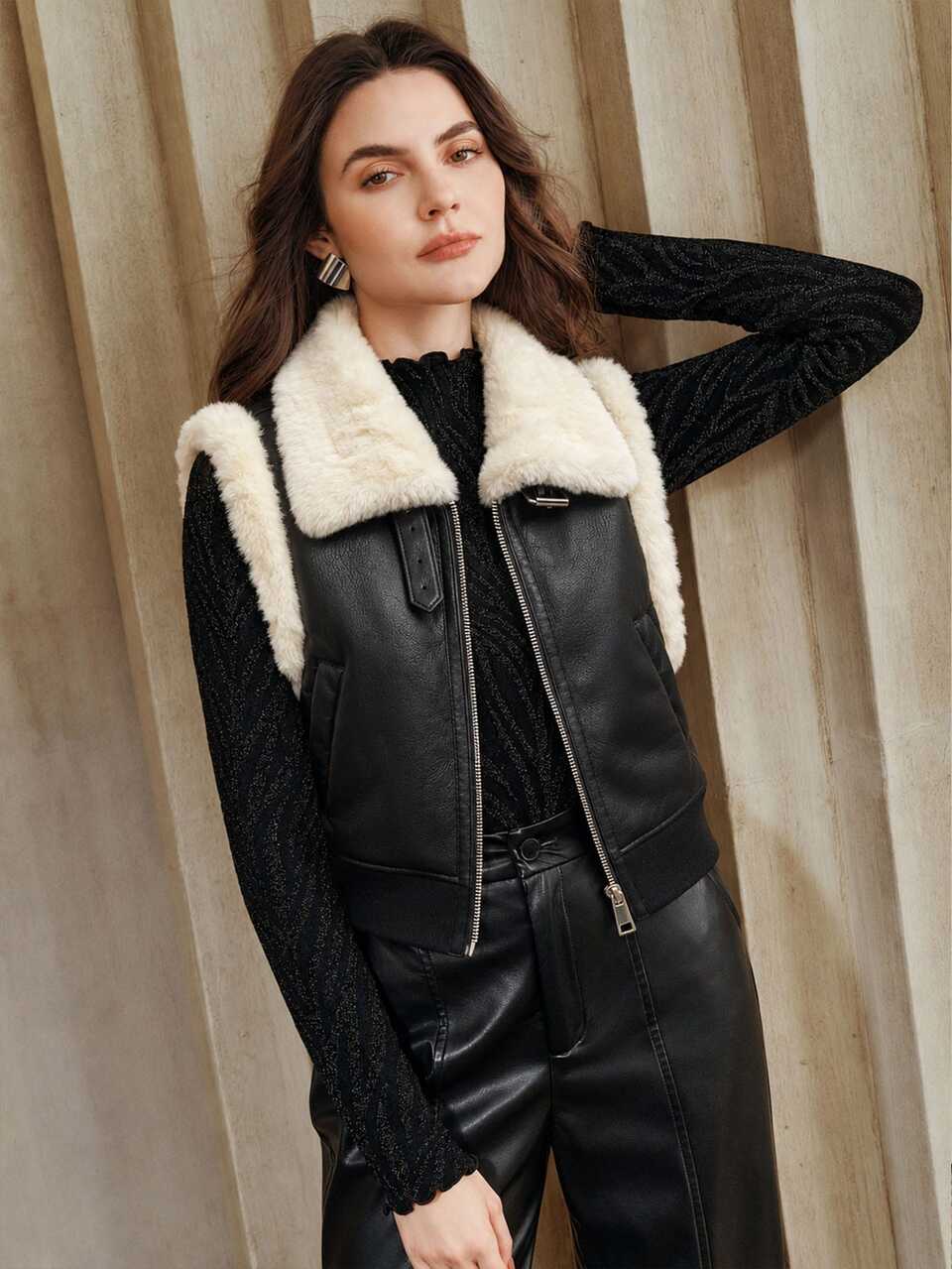 Autumn/Winter Square Neck Straight Placket Black Leather Composite White Fur Short Vest