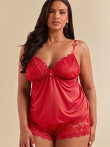 SHEIN BAE CURVE 蕾絲拼接高彈力針織性感露背吊帶上衣 & 短褲大尺碼睡衣套裝 - 紅色 - 查看 6