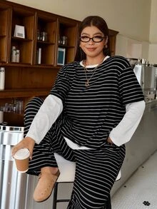 Muchica Set Kaos dan Celana Berlapis Garis-garis Hitam Putih Ukuran Besar, Kasual Tradisional Musim Gugur Musim Dingin, Cocok untuk Acara Santai, Formal, dan Ulang Tahun. - Hitam dan Putih - View 7