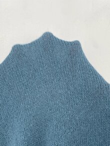 SHEIN CURVE+ Sweater Kasual Lengan Panjang Leher V Bahu Jatuh Warna Kontras untuk Wanita, - Biru - View 10