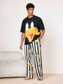 LOONEY TUNES X SHEIN Men's Cartoon Print Round Neck Short Sleeve Top And Striped Print Pants Casual Pajama Set - Black - View 4