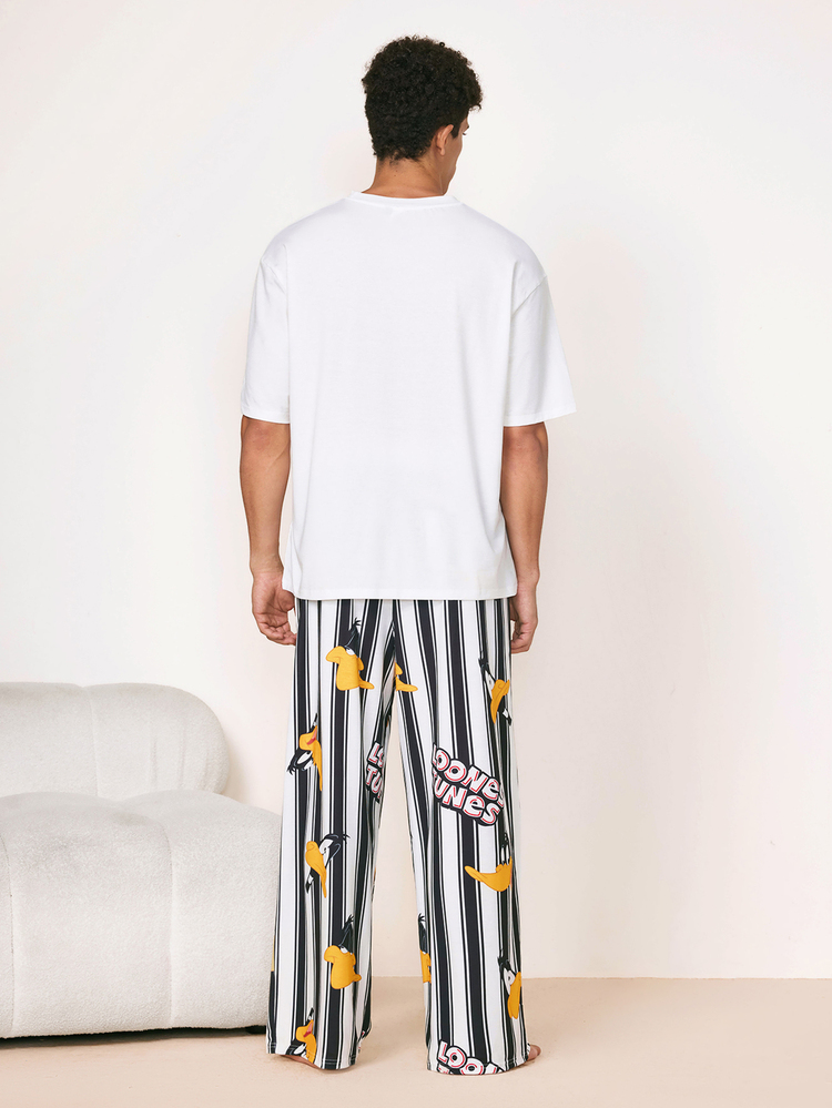 LOONEY TUNES X SHEIN Men's Cartoon Print Top & Striped Long Pants Loungewear Set - White - View 2