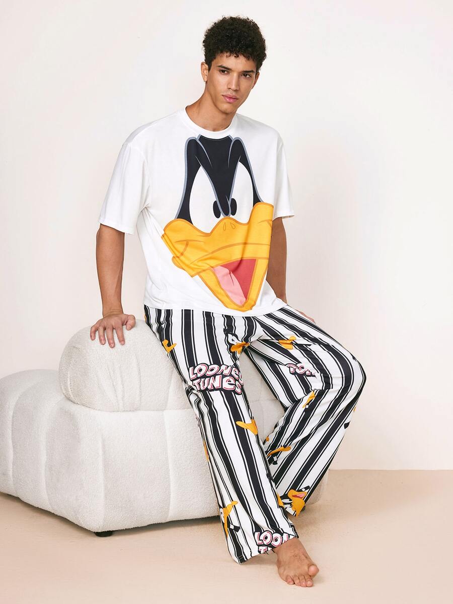 LOONEY TUNES X SHEIN Men's Cartoon Print Top & Striped Long Pants Loungewear Set - White - View 1