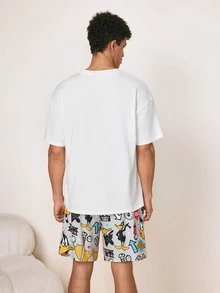LOONEY TUNES X SHEIN Men's Comfortable Duck Print Short Sleeve T-Shirt And Drawstring Waist Shorts Pajama Set, Summer - White - View 2