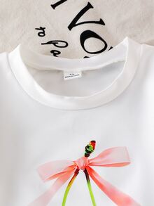 SHEIN Genkimix Kids 2件組女童品牌T恤套裝，韓系嬰幼兒西式寬鬆可愛短版上衣兩件套，夏季7歲生日櫻桃配色白色紅色 - 白色 - 查看 5