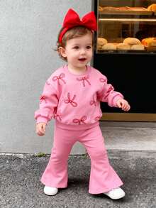SHEIN Playful Pals 2件組女嬰0-3歲可愛秋季粉色圓領櫻桃印花運動衫搭配純色喇叭褲套裝，時尚戶外家庭穿搭 - 彩色 - 查看 3