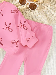 SHEIN Playful Pals 2件組女嬰0-3歲可愛秋季粉色圓領櫻桃印花運動衫搭配純色喇叭褲套裝，時尚戶外家庭穿搭 - 彩色 - 查看 5