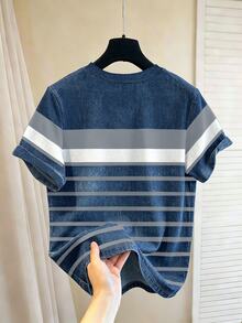 Manfinity Hypemode 男士美式復古水洗做舊條紋拼接圓領短袖 HK 刺繡 T-shirt - 彩色 - 查看 2