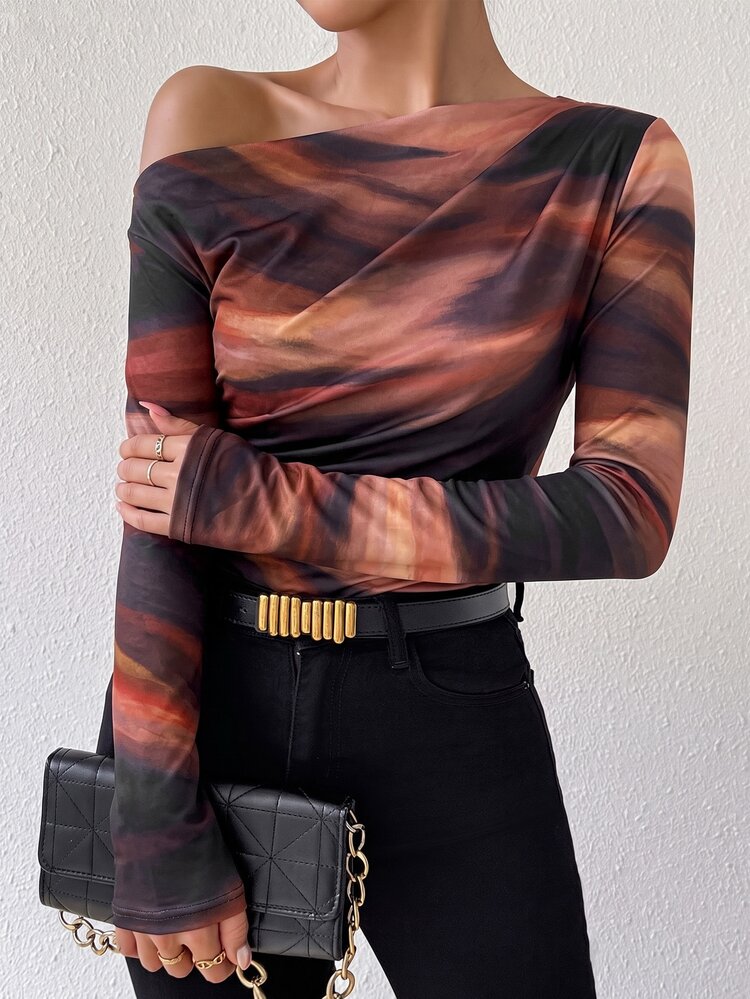 SHEIN LUNE Marble Gradient Print Asymmetric Asymmetrical Neck Long Sleeve T-Shirt With Pleats Graphic Tees Women Tops For Spring Outfit - Redwood - View 3
