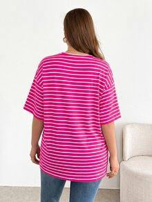 Shapeblank 大尺碼女款春夏時尚休閒寬鬆舒適日常百搭條紋短袖超寬鬆T恤，大尺寸上衣，簡約風格，上班穿搭上衣 - 玫紅色 - 查看 2