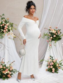 Momance Elegant Textured Solid Color Metal Decor Fitted Off-Shoulder Long Sleeve Mermaid Maternity Dress - White - View 3
