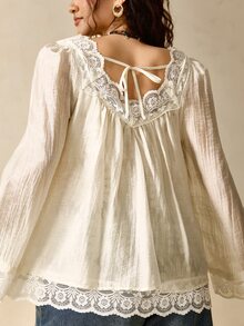 Nubod Blus Ukuran Besar dengan Tekstur Lipit Transparan dan Kain Renda Kontras, Leher Persegi, Lengan Panjang, Lapisan Ganda, 2 in 1, Cocok untuk Acara Santai, Kencan, Pesta, Liburan, dan Perjalanan Sehari-hari. - Aprikot - View 2