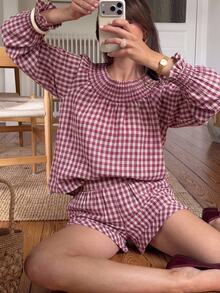 Serisse 女款格紋圓領花瓣袖襯衫與短褲休閒兩件套 - 紅色 - 查看 5