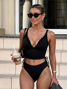SHEIN Swim 女款夏季兩件式海灘套裝，黑色針織提花面料，深V領，可調節雙肩帶，抓皺休閒海灘穿搭，泳池派對比基尼套裝，兩件式泳衣 - 黑色 - 查看 2