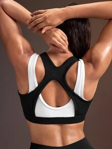 Powerista Women's Casual Colorblock Sports Bra For Yoga And Fitness - Black and White - View 6