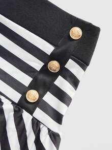ROMWE Grunge Punk Y2K Millennium Sexy Striped Preppy Style Tube Top & Mini Skirt 2 Pieces Set - Black and White - View 10