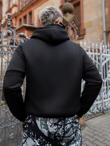 Artur Kramer 男士街头风连帽衫，拼接设计，双层帽檐，分体式结构，3D十字刺绣，适合户外音乐节、休闲外出，可作为送给男友/丈夫的礼物，周年纪念礼物。 - 黑色 - 查看 2