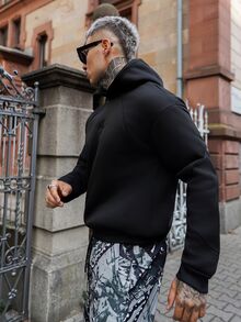 Artur Kramer 男士街头风连帽衫，拼接设计，双层帽檐，分体式结构，3D十字刺绣，适合户外音乐节、休闲外出，可作为送给男友/丈夫的礼物，周年纪念礼物。 - 黑色 - 查看 4