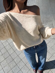 Autumina Sweater Pullover Bahu Asimetris Serbaguna untuk Wanita Musim Gugur/Dingin, Desain Minimalis, dan Nyaman - Aprikot - View 4