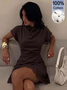深棕色