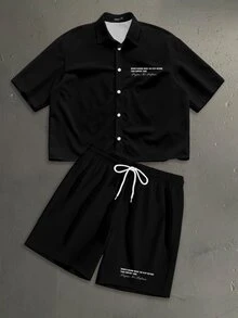 Manfinity LEGND 美式復古模糊波點印花英文標語字體時尚印花男士標準尺寸短版寬鬆短袖 Polo 衫套裝 - 黑色 - 查看 5