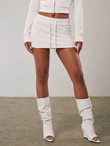 Eshe Glo Damen weißer Strass plissierter lässiger Rock, Streetwear, Herbstkleidung für Frauen, Y2K Kleidung, Pailletten Minirock - Weiss - Übersicht 6