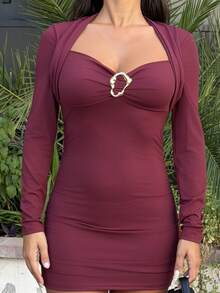 Ronhire New Elegant Party Cocktail Dress, Burgundy Color With Metal Decor, Fitted Silhouette, Suitable For Christmas And Formal Occasions - Burgundy - View 3