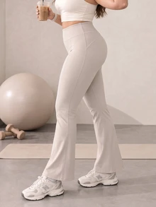 Easithlete Plus Size Women's Solid Color High Waist Slim Fit Comfortable Sports Flare Pants - Grey - View 3