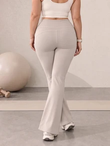 Easithlete Plus Size Women's Solid Color High Waist Slim Fit Comfortable Sports Flare Pants - Grey - View 2