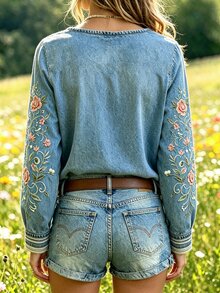 Selamara 女款V領長袖T恤，丹寧效果3D刺繡數位印花，休閒復古舒適日常穿著度假風，藍色與粉色，秋季 - 彩色 - 查看 2