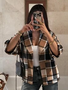 GlowEve CURVE 大尺碼女款秋冬格紋混紡羊毛面料通勤百搭開襟外套，附袖口綁帶與口袋 - 彩色 - 查看 5