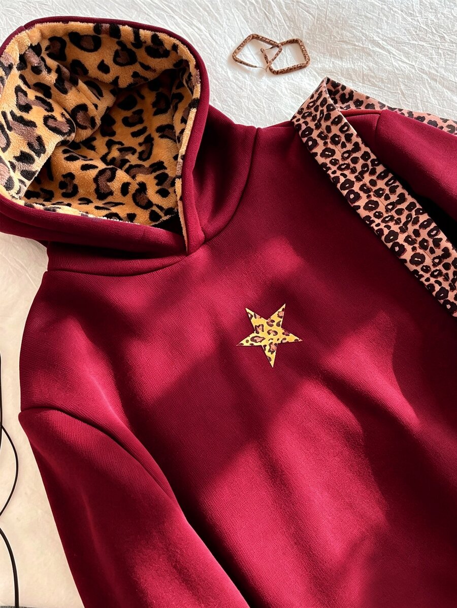 SHEIN 青少年女孩休閒街頭風酒紅色印花毛絨帽,五角星圖案,適合街頭穿搭、衛衣搭配與家庭拍照 - 酒紅色 - 查看 1