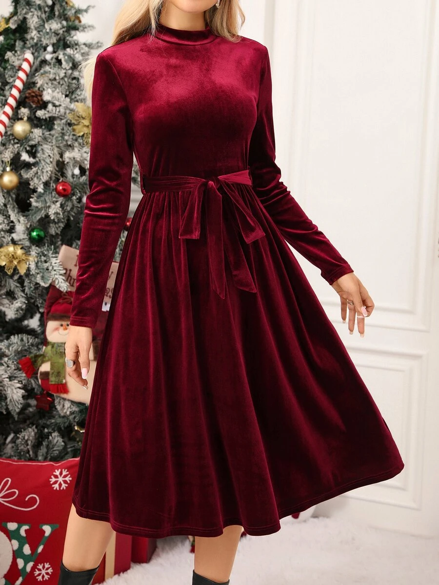 SHEIN Clasi 女款寶石紅天鵝絨 A 字中長洋裝，圓領配綁帶設計