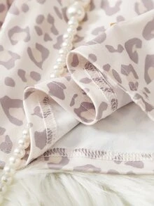 SHEIN Elladie kids (少女) 淺豹紋長袖喇叭褲 2件套，上衣：淺豹紋圓領長袖；下裝：配套豹紋喇叭長褲。適合春季/秋季，時尚精緻，完美適用於日常上學、姐妹聚會、戶外拍照、拜訪親友、郊外出遊 - 卡其色 - 查看 4