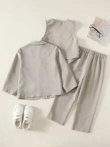 SHEIN 3件組小男孩秋冬學院風可愛休閒綠色套裝，包含西裝外套、背心、休閒長褲，紳士造型套裝，適合生日派對、電音派對、晚會、表演、婚禮、滿月、洗禮及1歲生日慶祝 - 杏色 - 查看 4